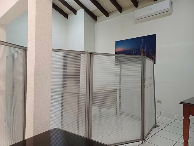 En renta casa para vivienda o negocio sector Plaza  España - Imagen 16