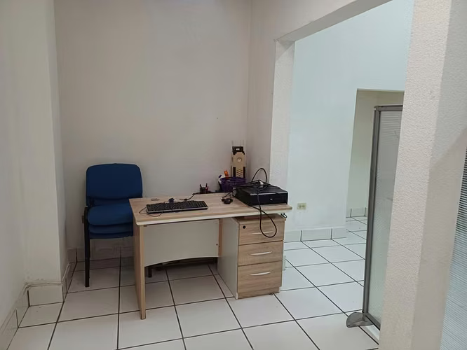 En renta casa para vivienda o negocio sector Plaza  España - Imagen 7