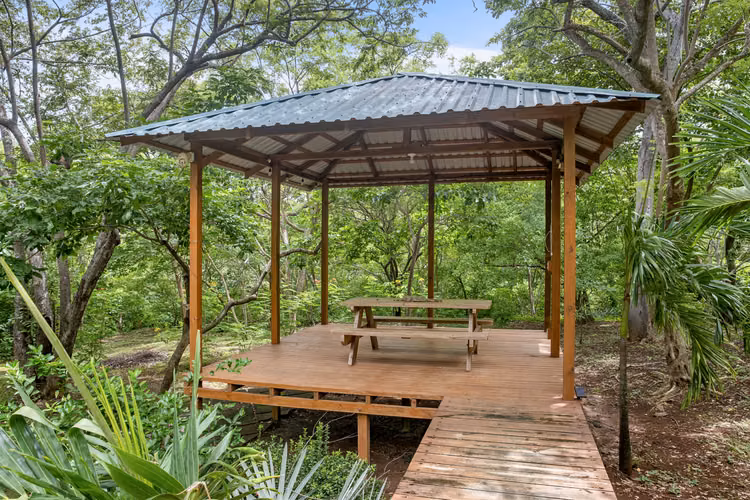 Modern 1 Bedroom Home with Pool for Sale in Santa Isabel, Nicaragua - Imagen 3