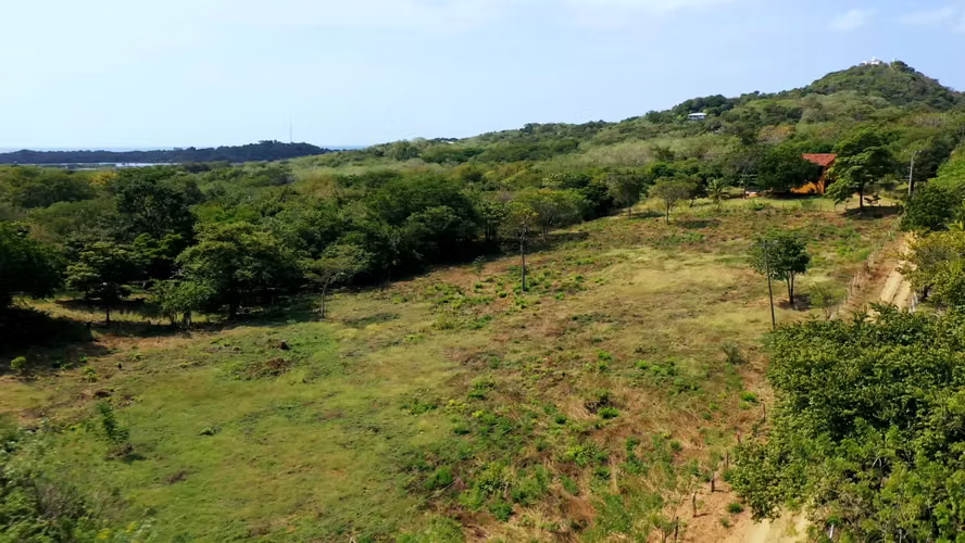 Property Lots Near the Beaches of Guasacate and Popoyo, Nicaragua