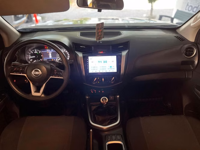 NISSAN NP300 FRONTIER SE AÑO 2022 - Imagen 5