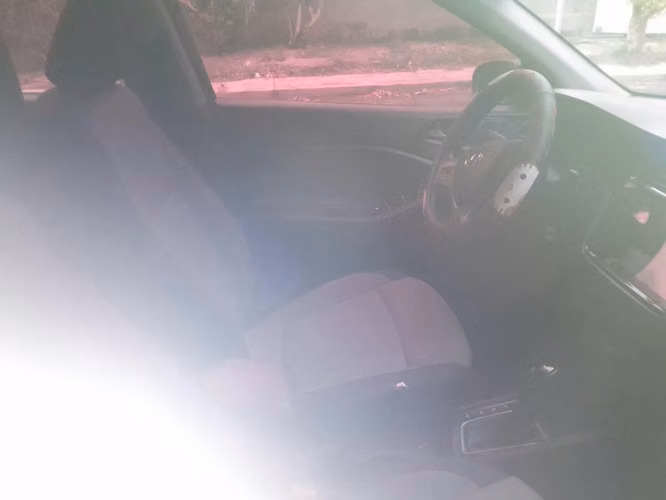 Vendo Hyundai I20 año 2018 (automático) - Imagen 6