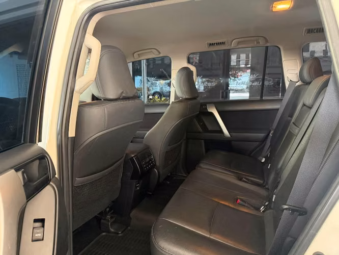 TOYOTA LAND CRUISER PRADO TXL AÑO 2017 - Imagen 6