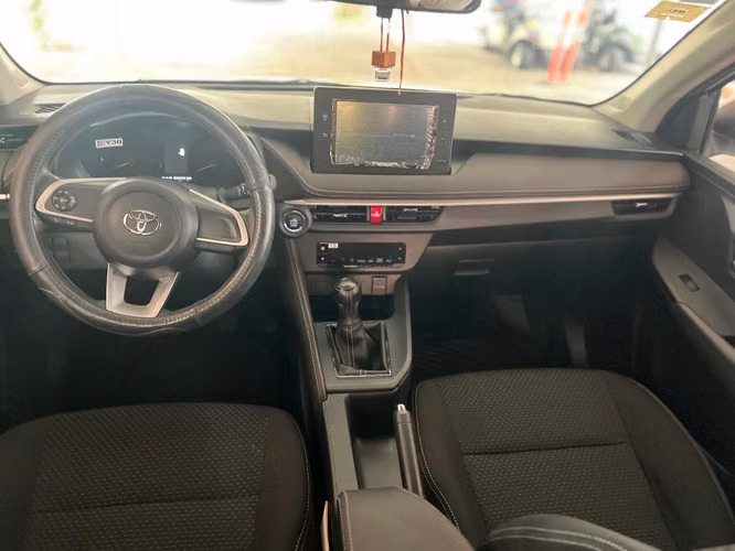 TOYOTA YARIS AÑO 2023 - Imagen 5