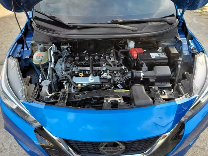 NISSAN VERSA 2021 - Imagen 8