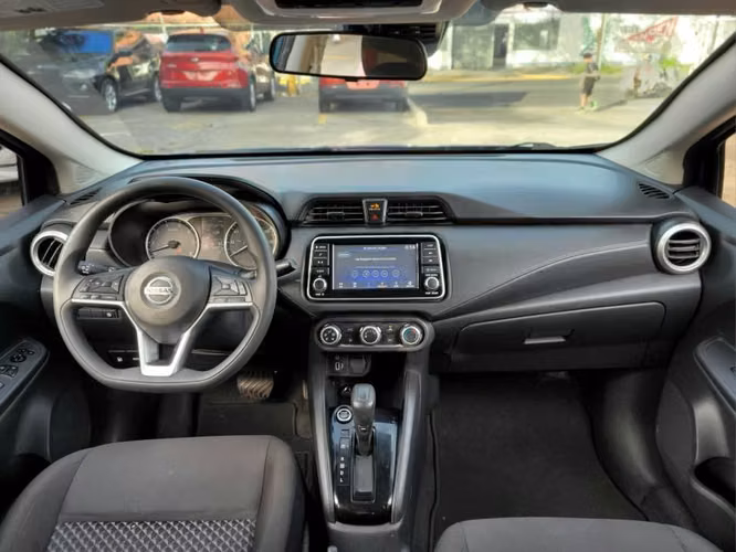 NISSAN VERSA 2021 - Imagen 7