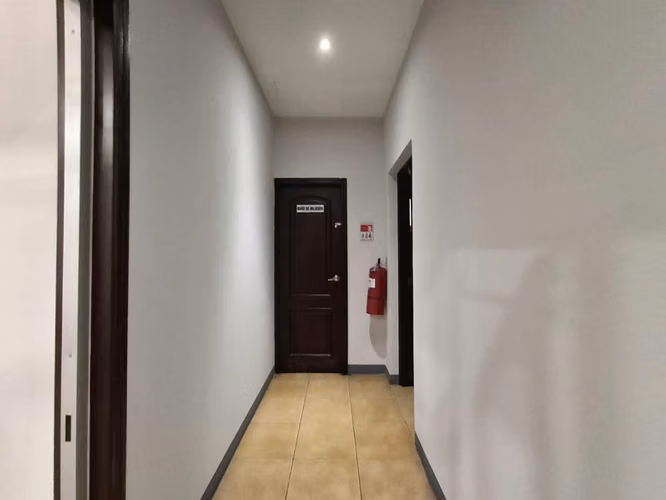 Edificio de Oficinas en Renta en Las Colinas, Managua | 12 Estacionamientos - Imagen 7