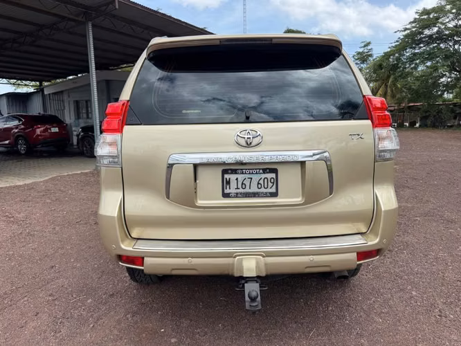 Toyota Land Cruiser año 2011 - Imagen 4