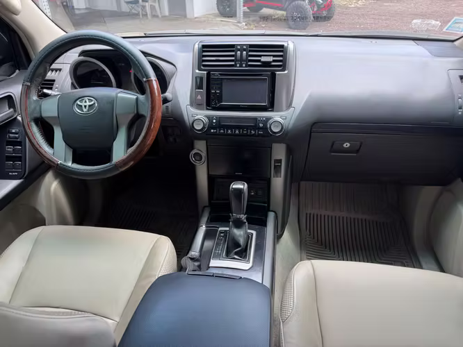 Toyota Land Cruiser año 2011 - Imagen 12