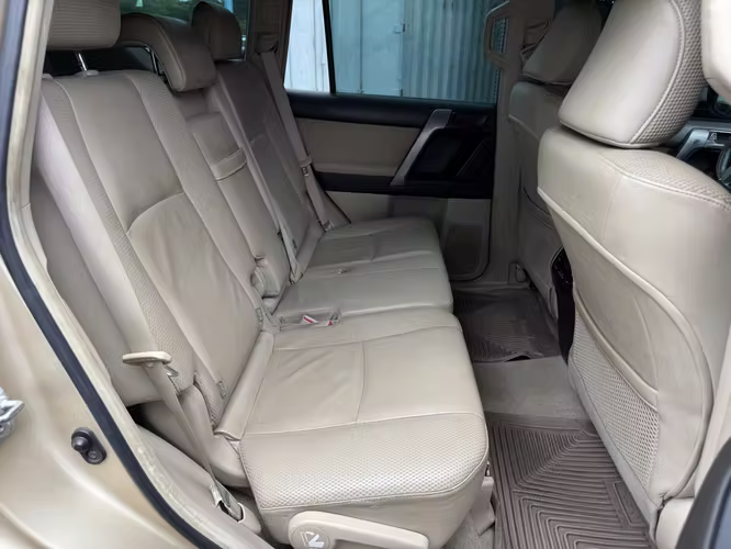 Toyota Land Cruiser año 2011 - Imagen 8