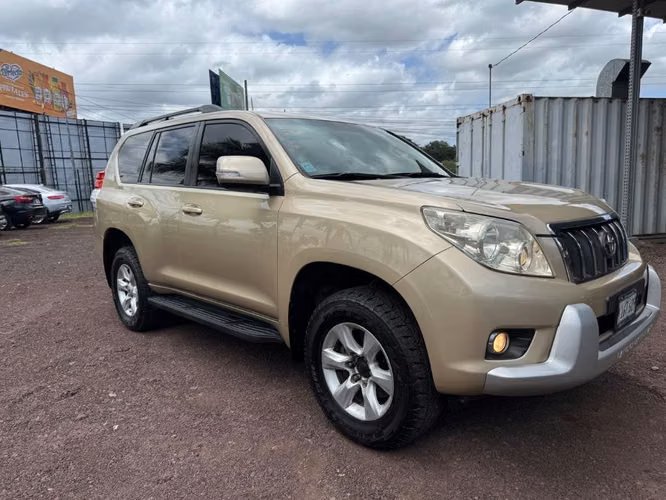 Toyota Land Cruiser año 2011 - Imagen 6