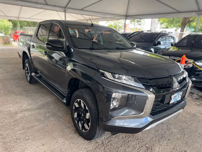 MITSUBISHI L200 SPORTERO AÑO 2024 - Imagen 2
