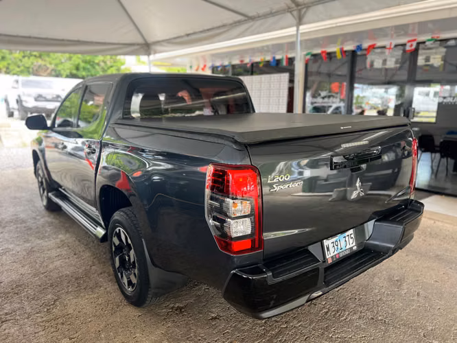 MITSUBISHI L200 SPORTERO AÑO 2024 - Imagen 4