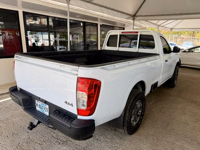 NISSAN NP300 CAB SENCILLA AÑO 2025 - Imagen 3