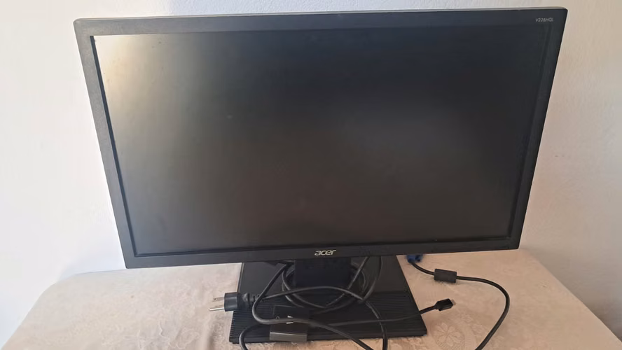 Monitor Acer 21.5" Full HD (Modelo V226HQL) - Imagen 1