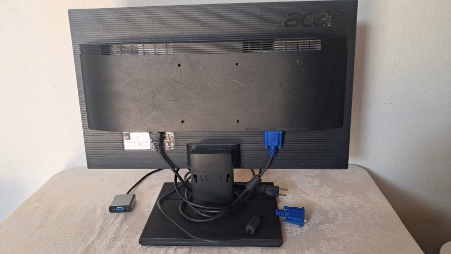 Monitor Acer 21.5" Full HD (Modelo V226HQL) - Imagen 4