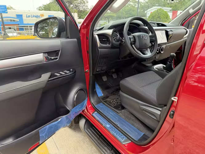 HILUX 2027 NUEVA DE PAQUETE  - Imagen 3