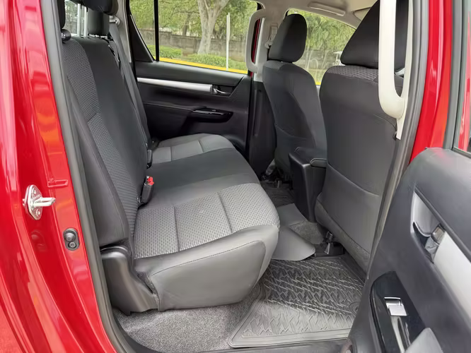 HILUX 2027 NUEVA DE PAQUETE  - Imagen 7