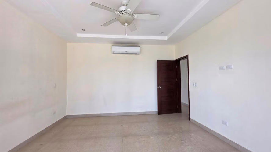 RENTA EN VILLA FONTANA  - Imagen 6