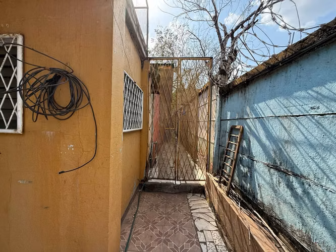Casa Esquinera en Venta en Bosques de Bolonia | 9 Habitaciones | US$135,000 - Imagen 7