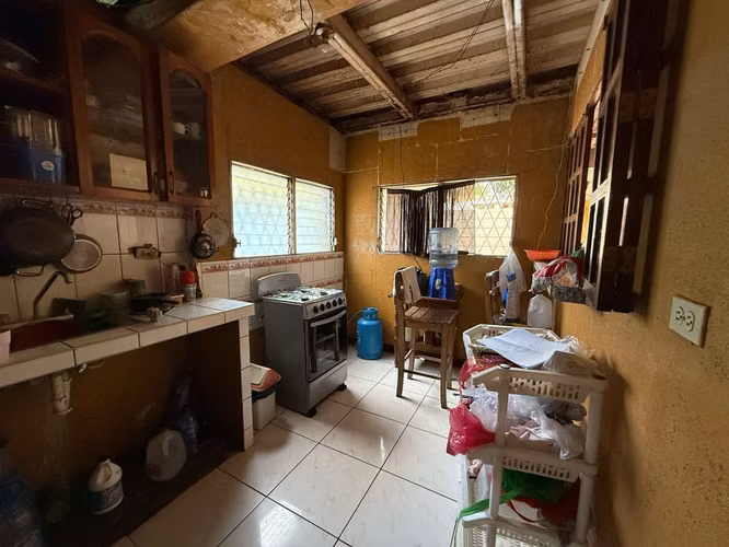 Casa Esquinera en Venta en Bosques de Bolonia | 9 Habitaciones | US$135,000 - Imagen 10