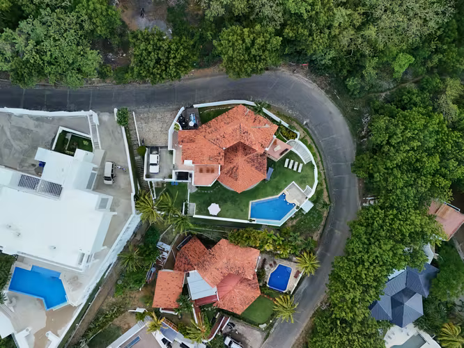 Casa IL Velo: Mediterranean Elegance with Panoramic Bay Views - Imagen 12