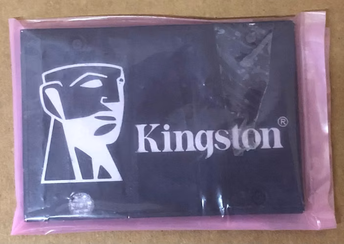 Unidad de estado solido Kingston KC600 Sata de 256gb