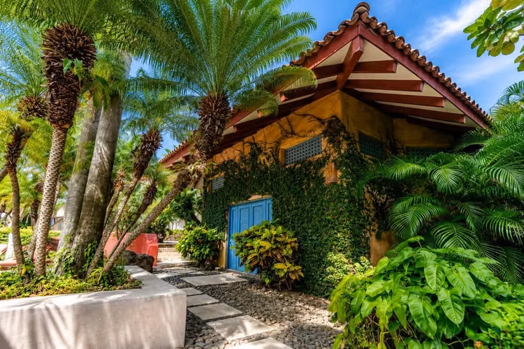 Residencia de Lujo en Venta en San Juan del Sur | 5 Habitaciones, Piscina | US$1,350,000