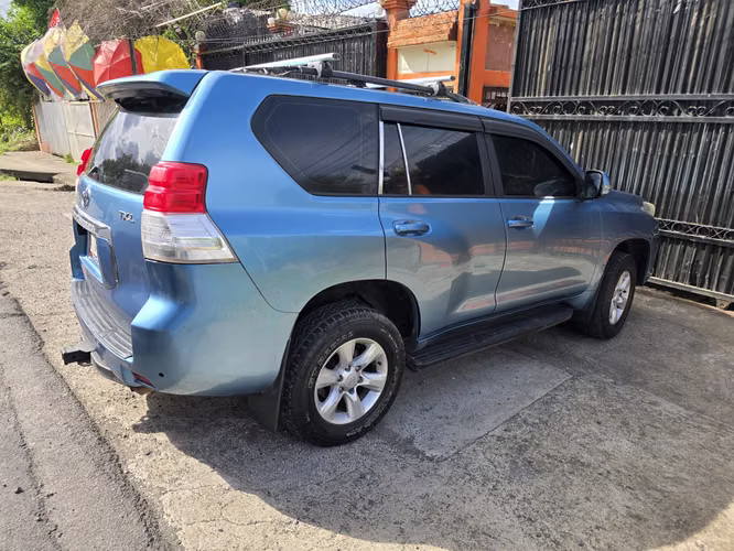 Toyota Prado TXL 5L  - Imagen 2