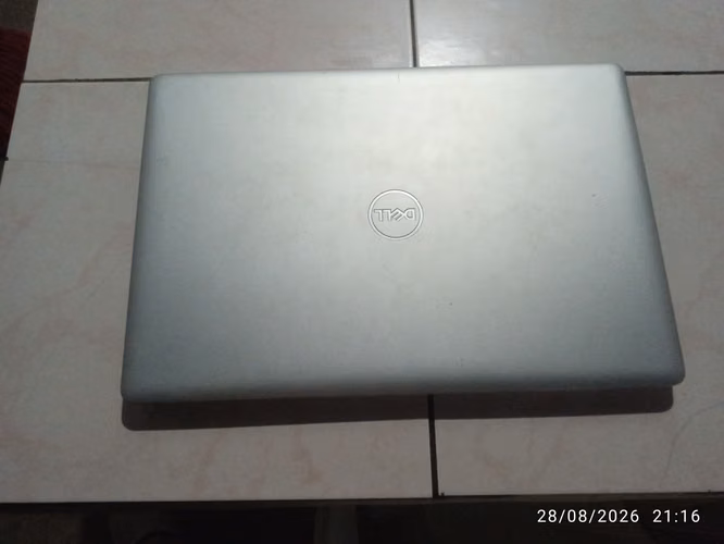 Laptop Dell Inspiron 15 3000