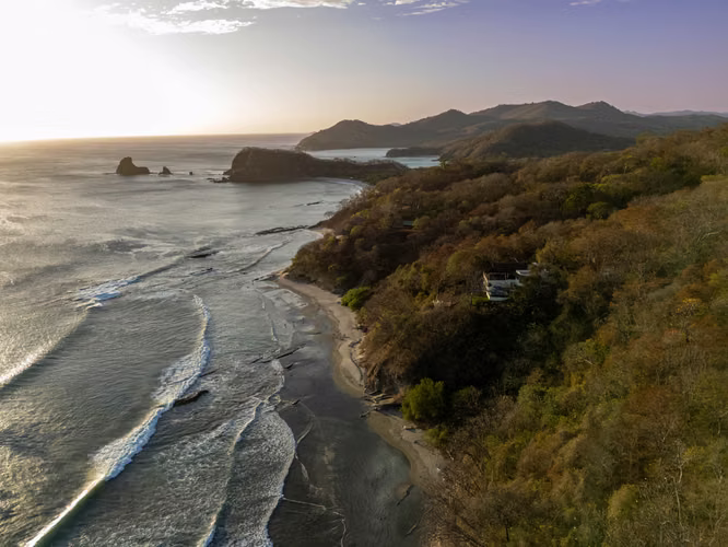 Oceanfront Cliffside Villa for Sale in Playa Maderas, San Juan del Sur, Nicaragua Villa Pinolera
