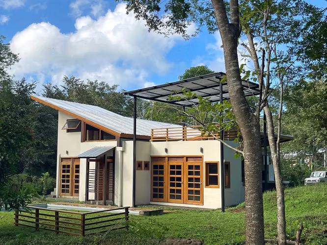 La Casa de Fuego y Agua in Escamequita - Imagen 2