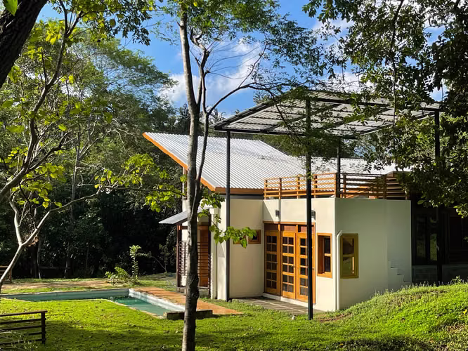 La Casa de Fuego y Agua in Escamequita - Imagen 3