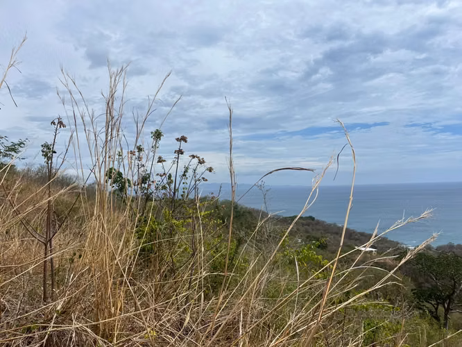 Build Your Dream Home on Lot 14, Overlooking Two Gorgeous Bays in Paradise Bay - Imagen 3