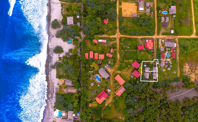 Tierra Nahua Eco Lodge  A Tranquil, Sustainable Hideaway in the Forests of Playa Popoyo - Imagen 3