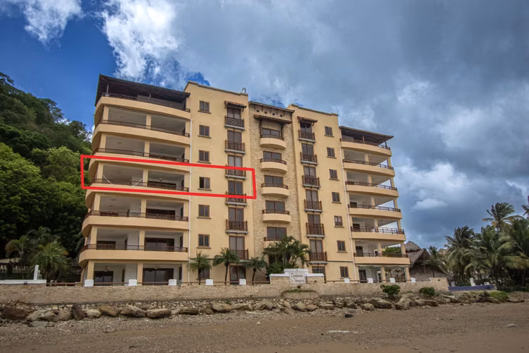 Condo 401C  Luxury Oceanfront Condo in La Talanguera, San Juan del Sur - Imagen 2