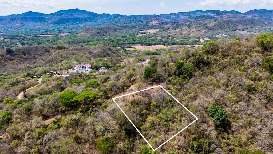 Lot Just Minutes from Playa Remanso in San Juan Del Sur - Imagen 2