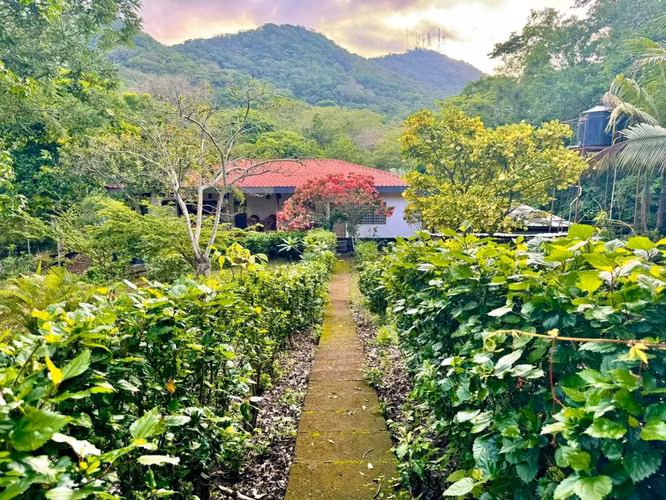 Casa Chez Nous An Eco Friendly Escape with Panoramic Views in the Hills of San Juan del Sur, Rivas - Imagen 3