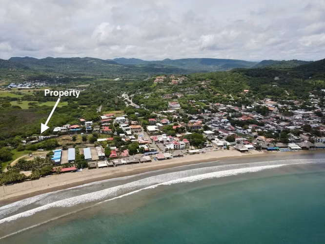 A multi unit property offering ocean views, right in the center of San Juan Del Sur, Nicaragua. - Imagen 2