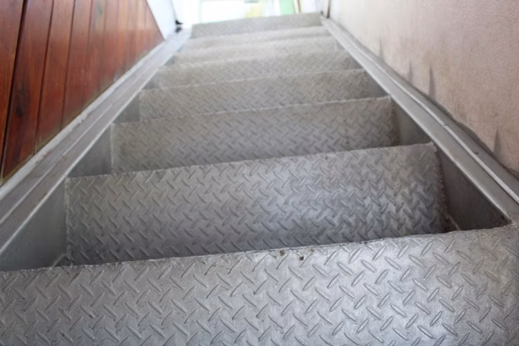 Ideal Commercial Property in the Town Center - Imagen 2