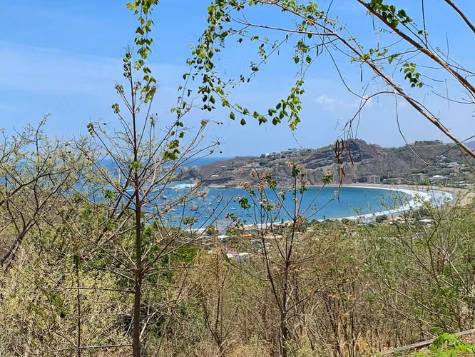Bay View Lots with Easy Access