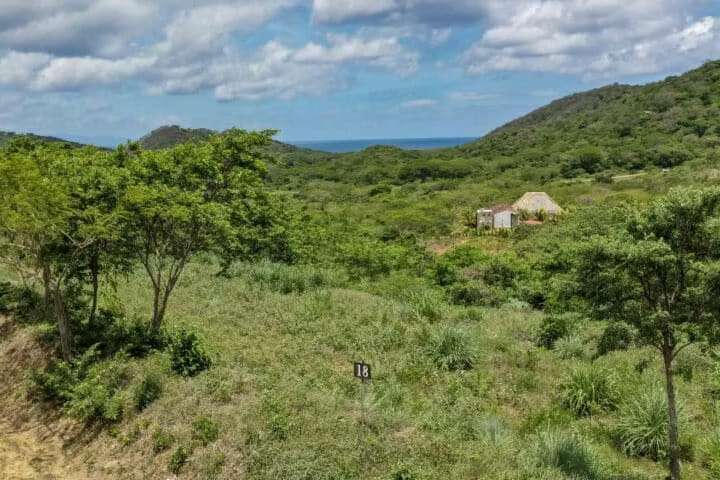 Stunning Ocean View Lot in Big Sky Ranch  A Rare Investment Opportunity - Imagen 4