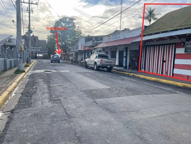 Prime commercial property in the heart from San Juan Del Sur, steps from the beach - Imagen 2