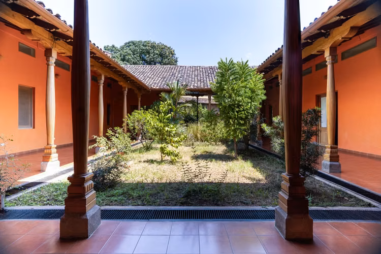 Charming Colonial Mansion with Pool In Granada Nicaragua