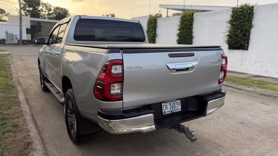 Hilux SRV 2021 4x4 Unico Dueño - Imagen 5