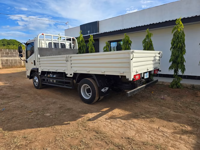Sale or exchange of Forland truck for Toyota Hilux
