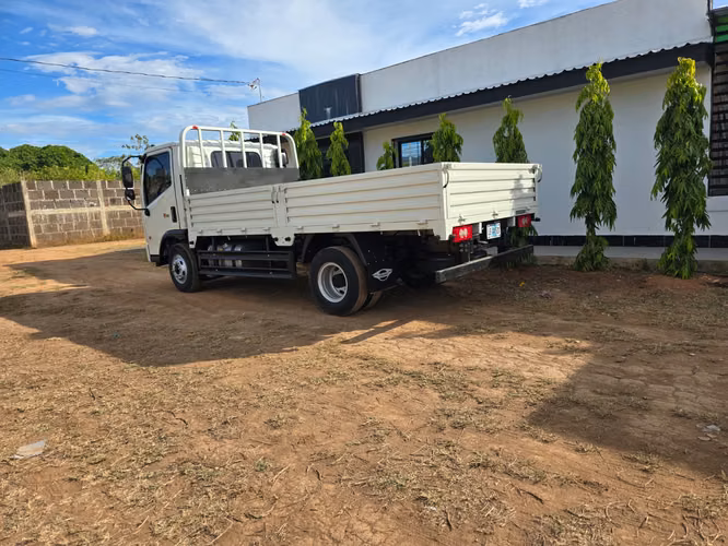 Vendo o cambio camión Forland por Toyota Hilux - Imagen 4