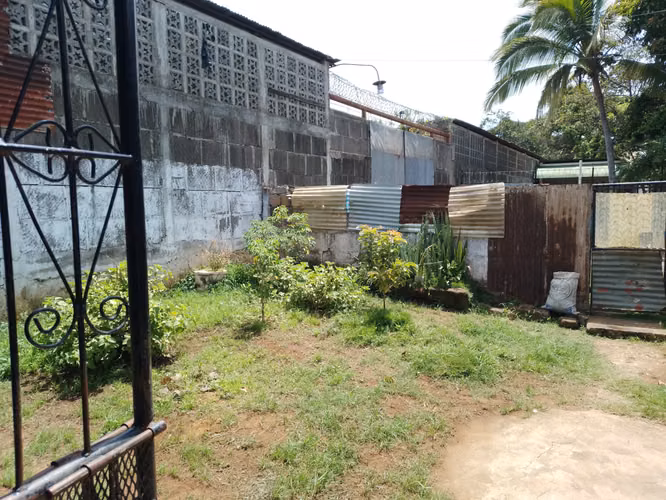 EN VENTA TERRENO CON CASA - Imagen 7