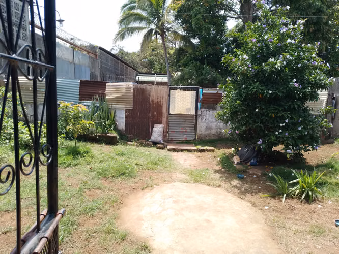 EN VENTA TERRENO CON CASA - Imagen 10