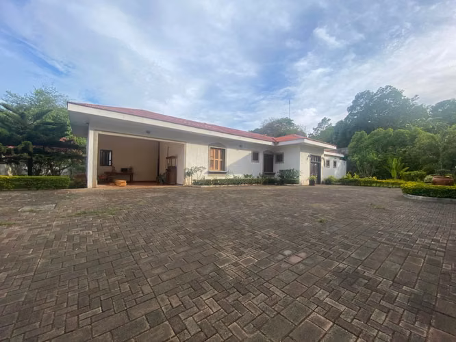 Casa Colonial de Ensueño en Camino Viejo a Santo Domingo – Frente a Galerías Santo Domingo - Imagen 2